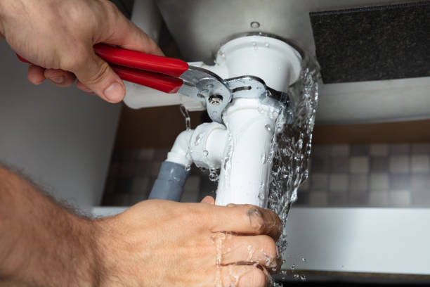Best 24/7 water damage repair  in Hwatha, IA